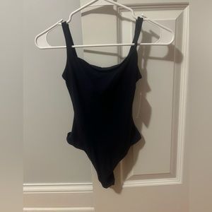 Skims fits everybody square neck bodysuit NWT